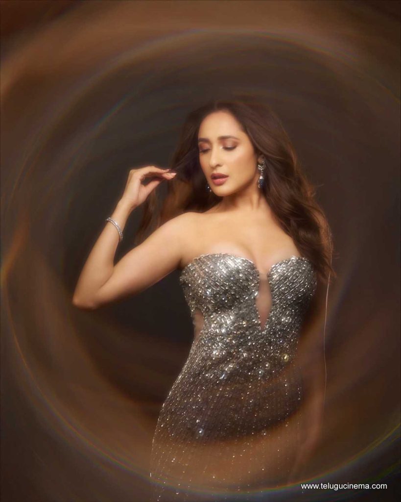 pragya photos 181025 06