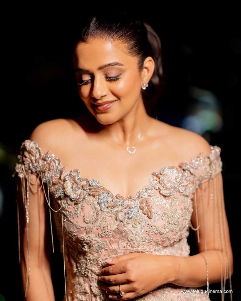 priyamani photos 131025 01