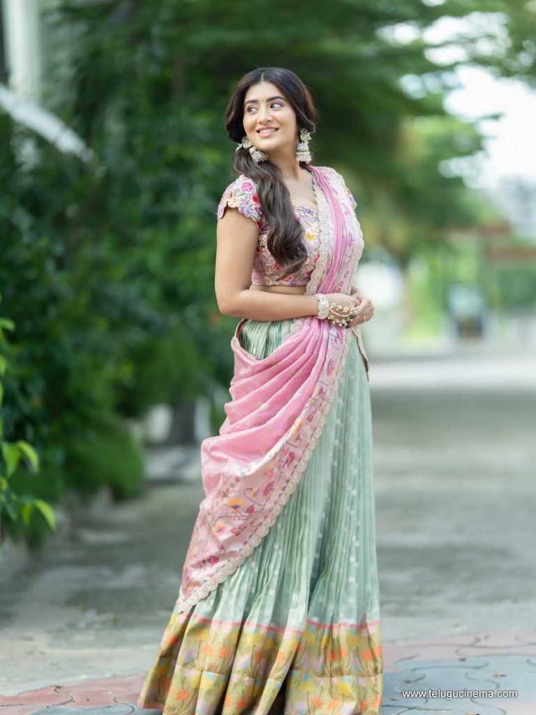 raashisingh photos 111025 04