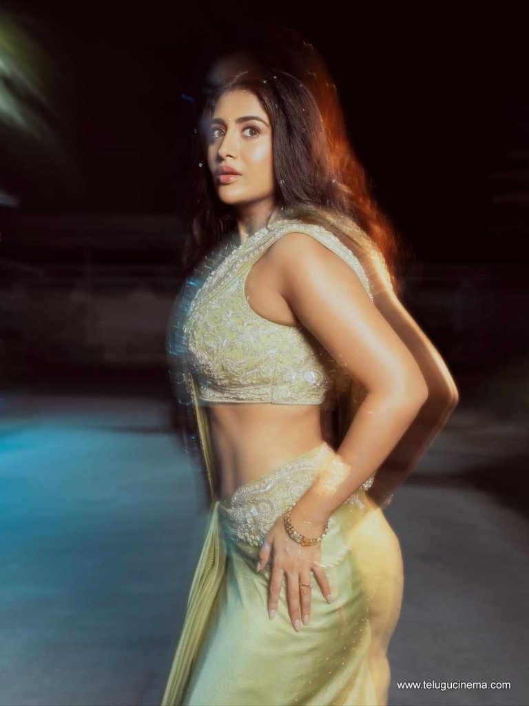 raashisinghj photos 211025 02 2