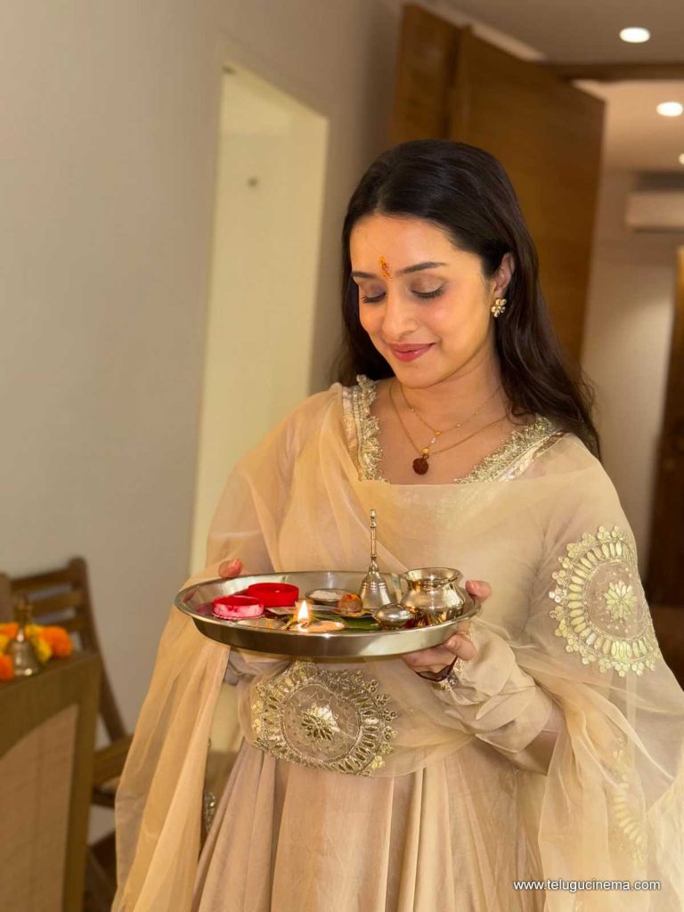 shraddhakapoor photos 211025 03