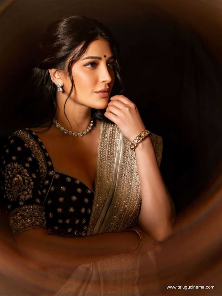 shruti photos 181025 01