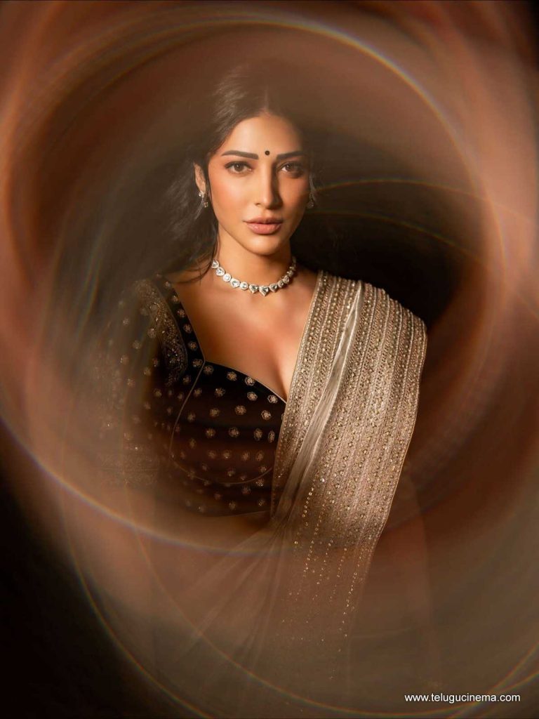 shruti photos 181025 03