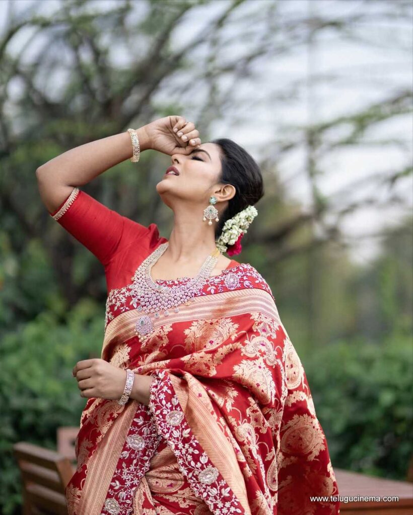 aishwaryarajesh stills 141125 05