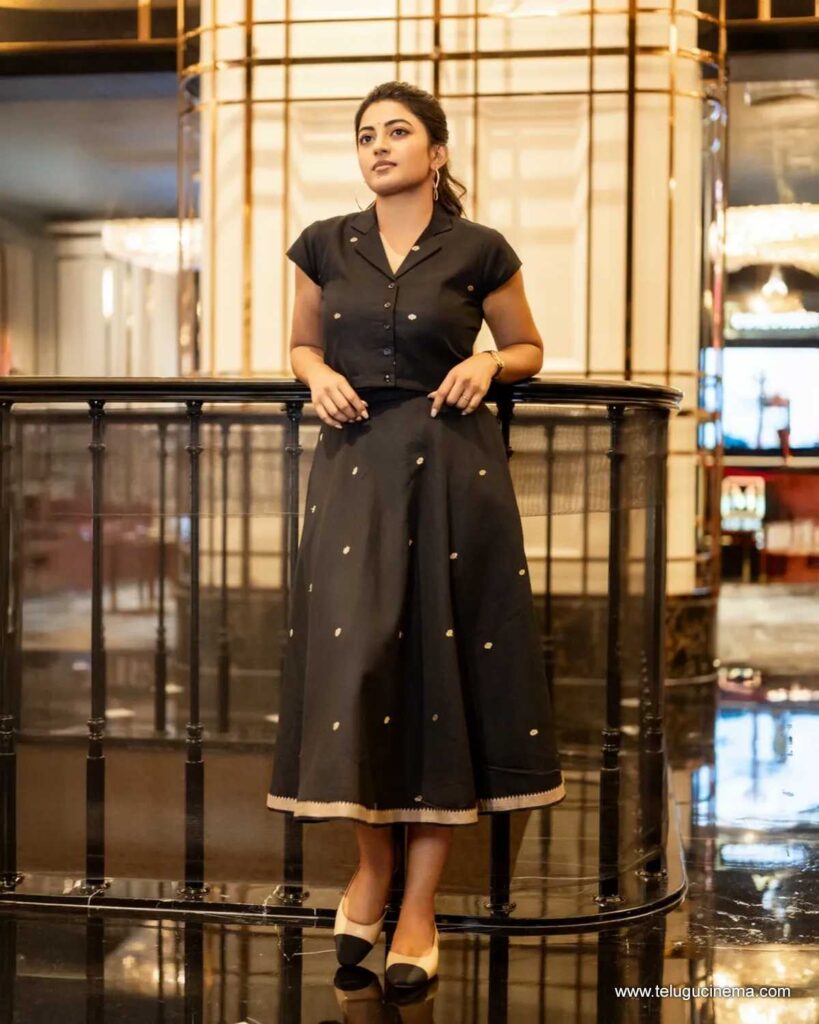 anandi stills 191125 01