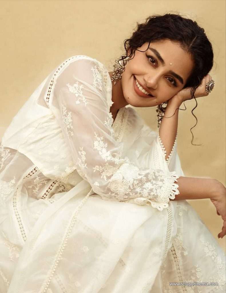 anupama photos 03 11 25 03