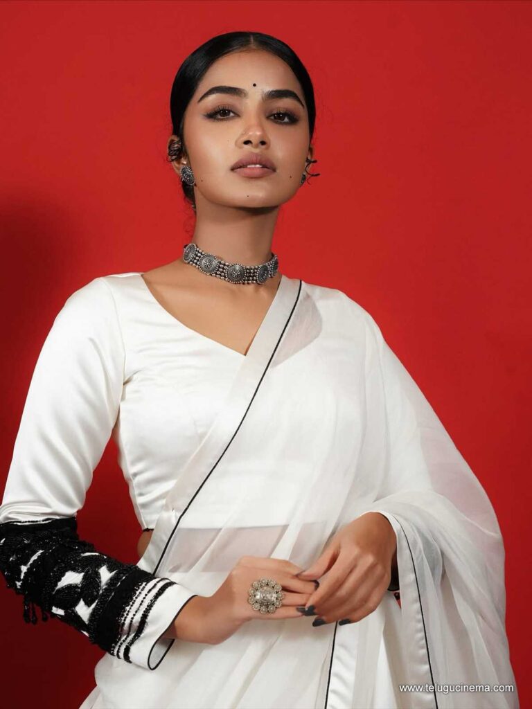 anupama photos 11 11 25 01