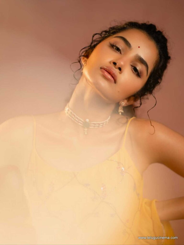 anupama stills 261125 01