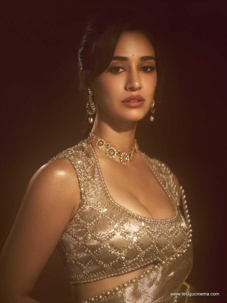 disha stills 201125 09