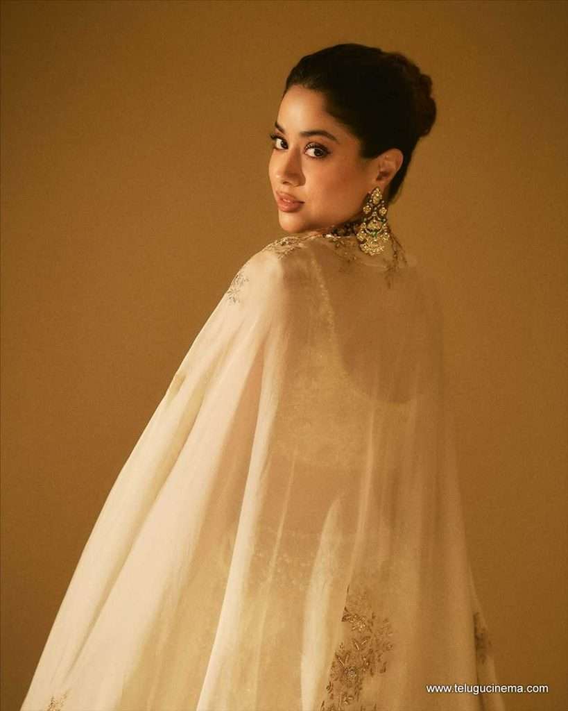 janhvikapoor photos 01 11 25 14