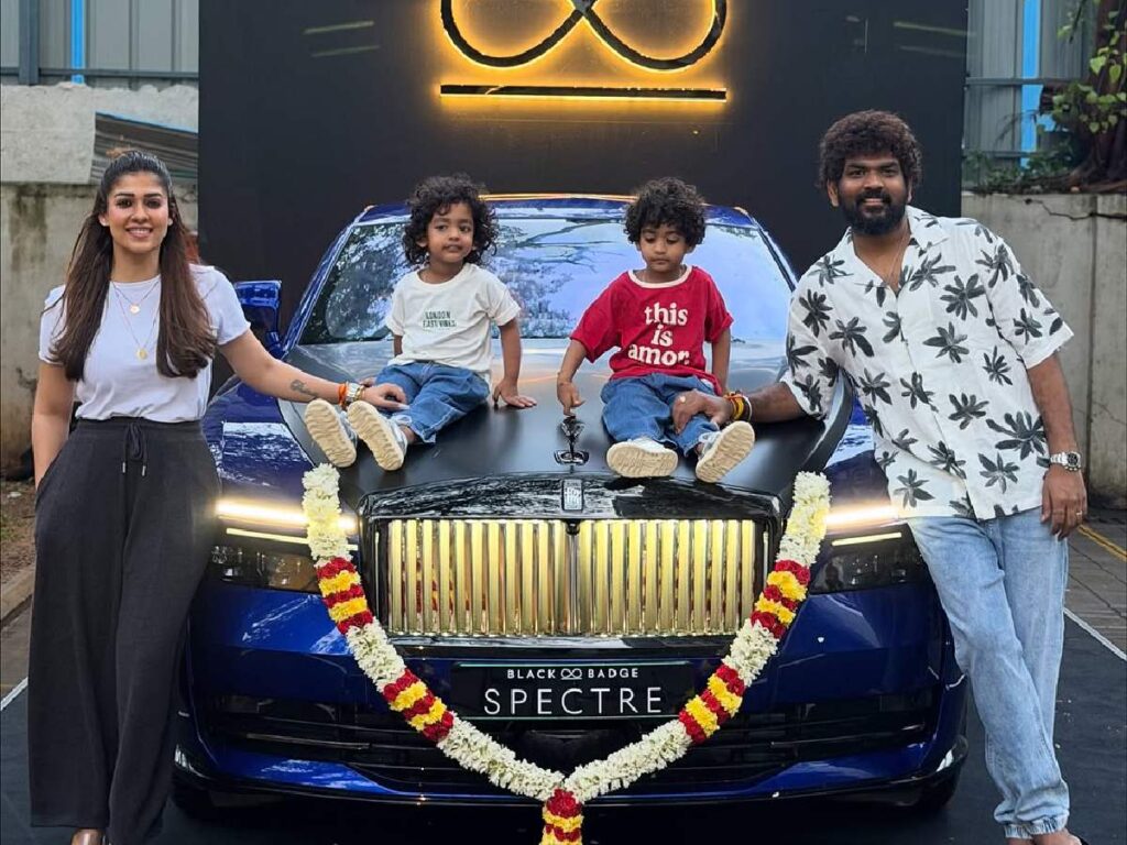 నయనతారకి 11 కోట్ల కారు గిఫ్ట్ 1 Nayanthara with her family with her Rolls-Royce car