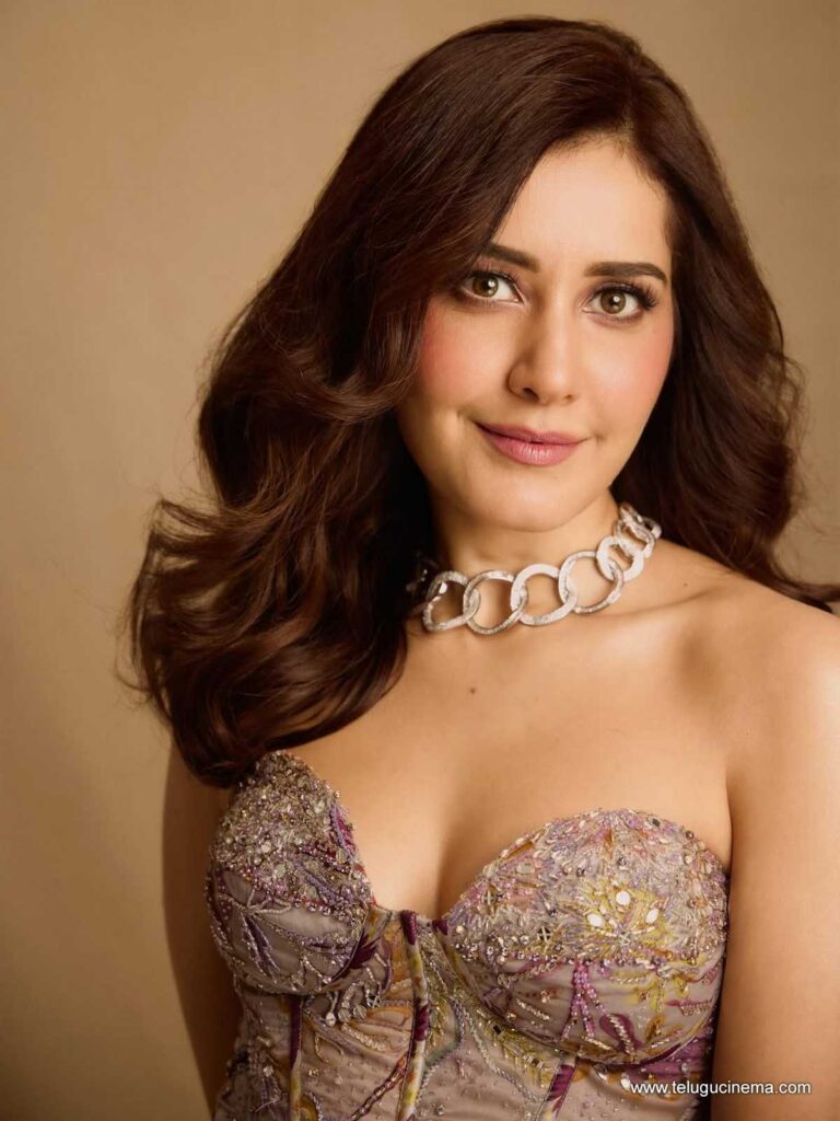 raashikhanna stills 131125 05