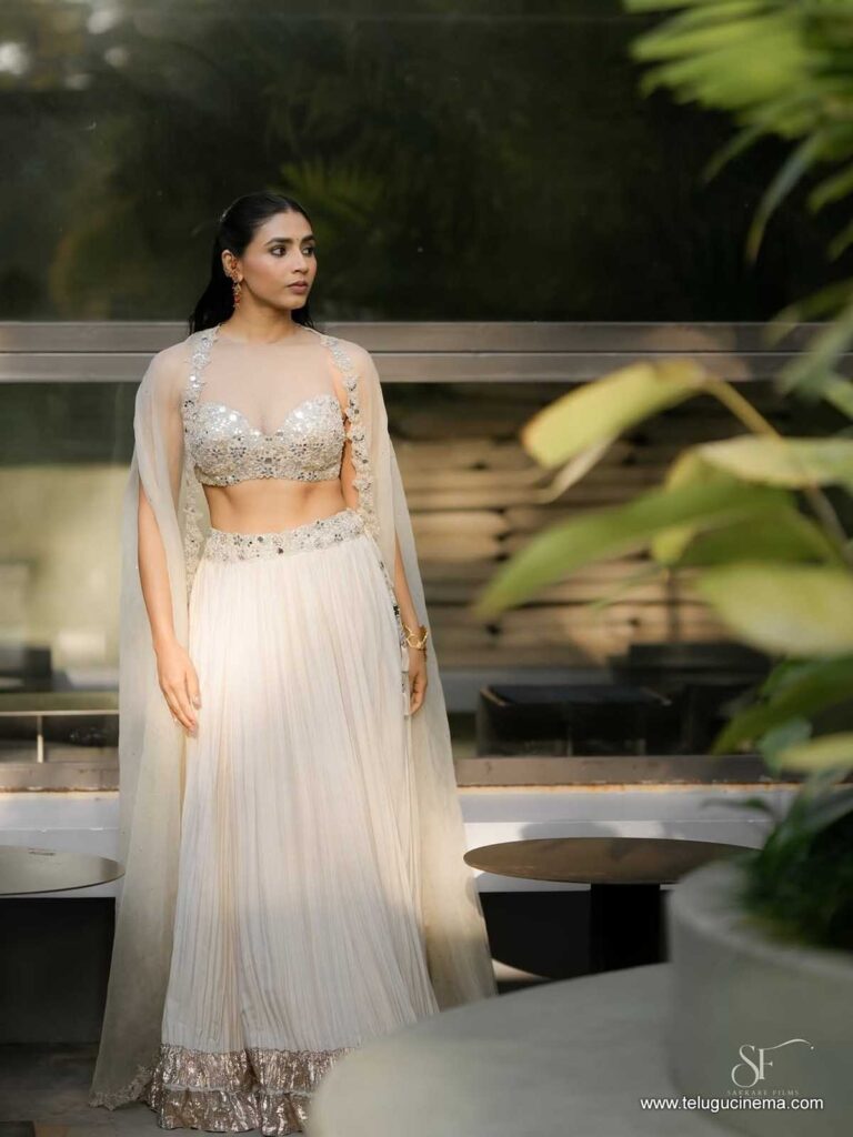 sapthami stills 171125 02