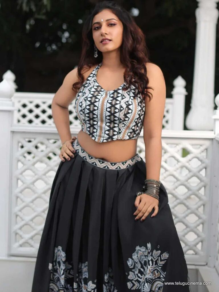 vishnupriya stills 151125 05