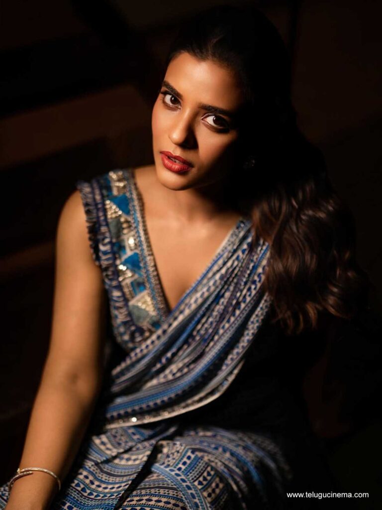 aishwaryai stills 151225 05