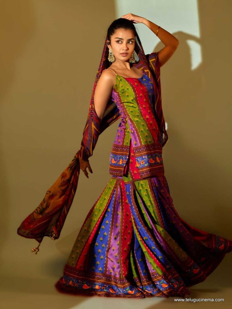 anupama stills 011225 04 1