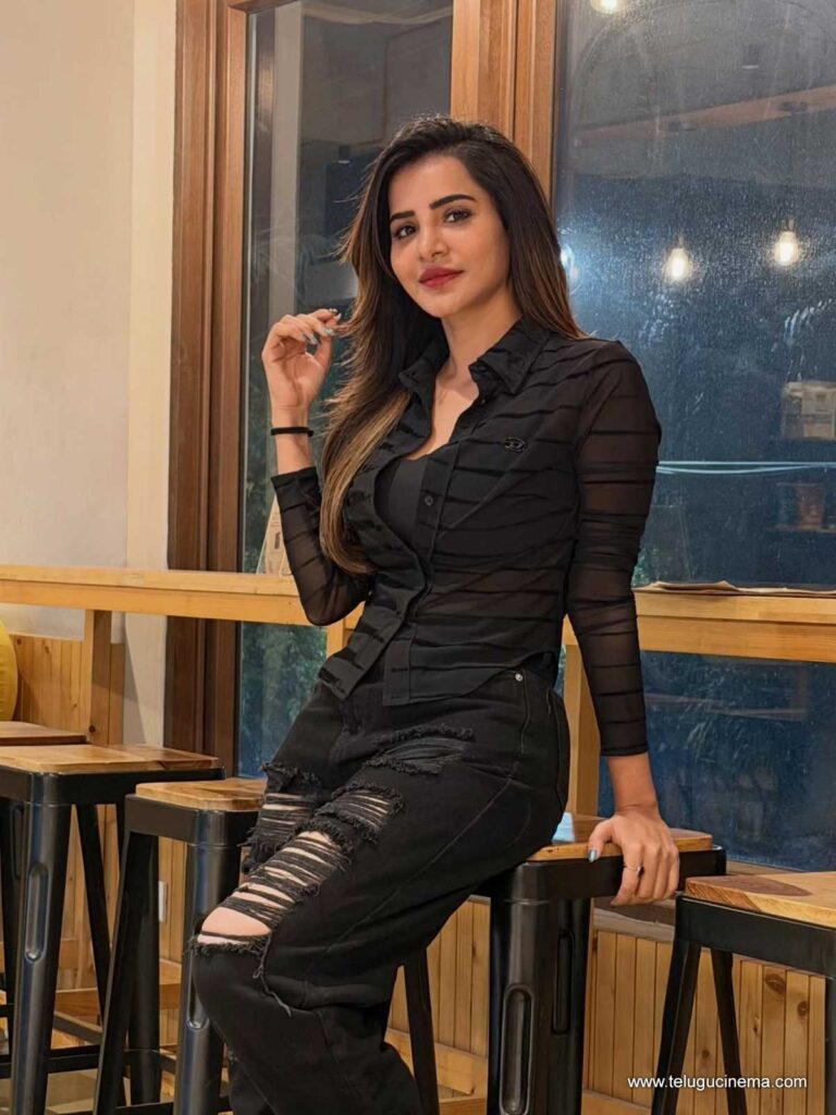 ashureddy stills 161225 03