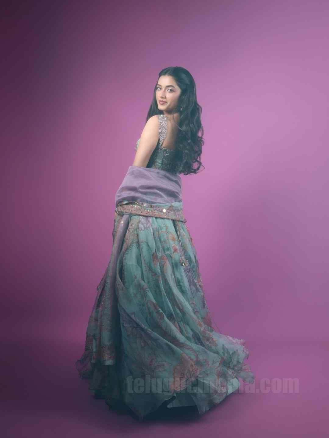 Bhagyashri Borse's purple magic 4 Bhagyashri Borse