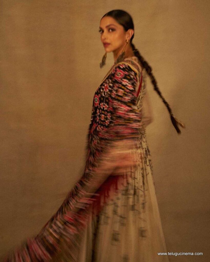 deepika stills 061225 01
