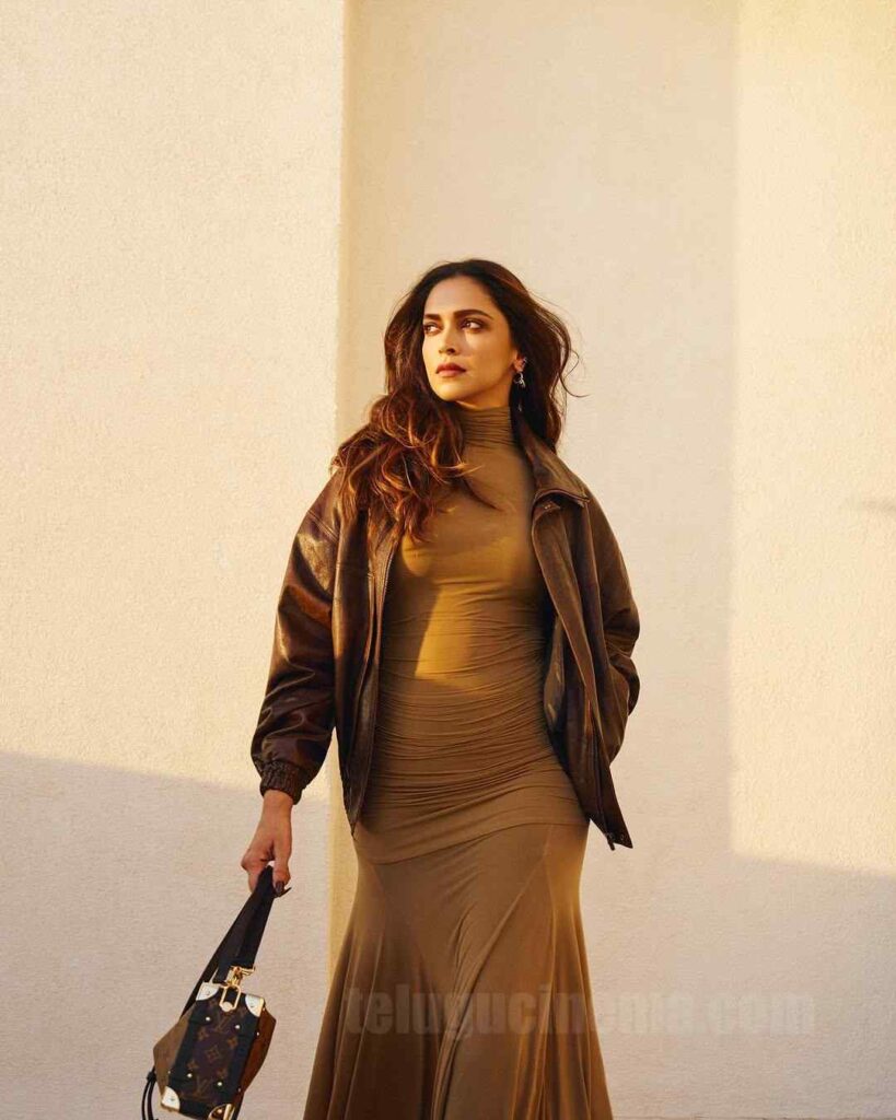 దీపిక మమ్మీ ఫ్యాట్ పోయింది! 2 Deepika Padukone