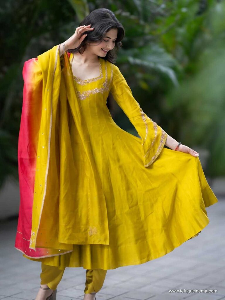 harshali stills 061225 02