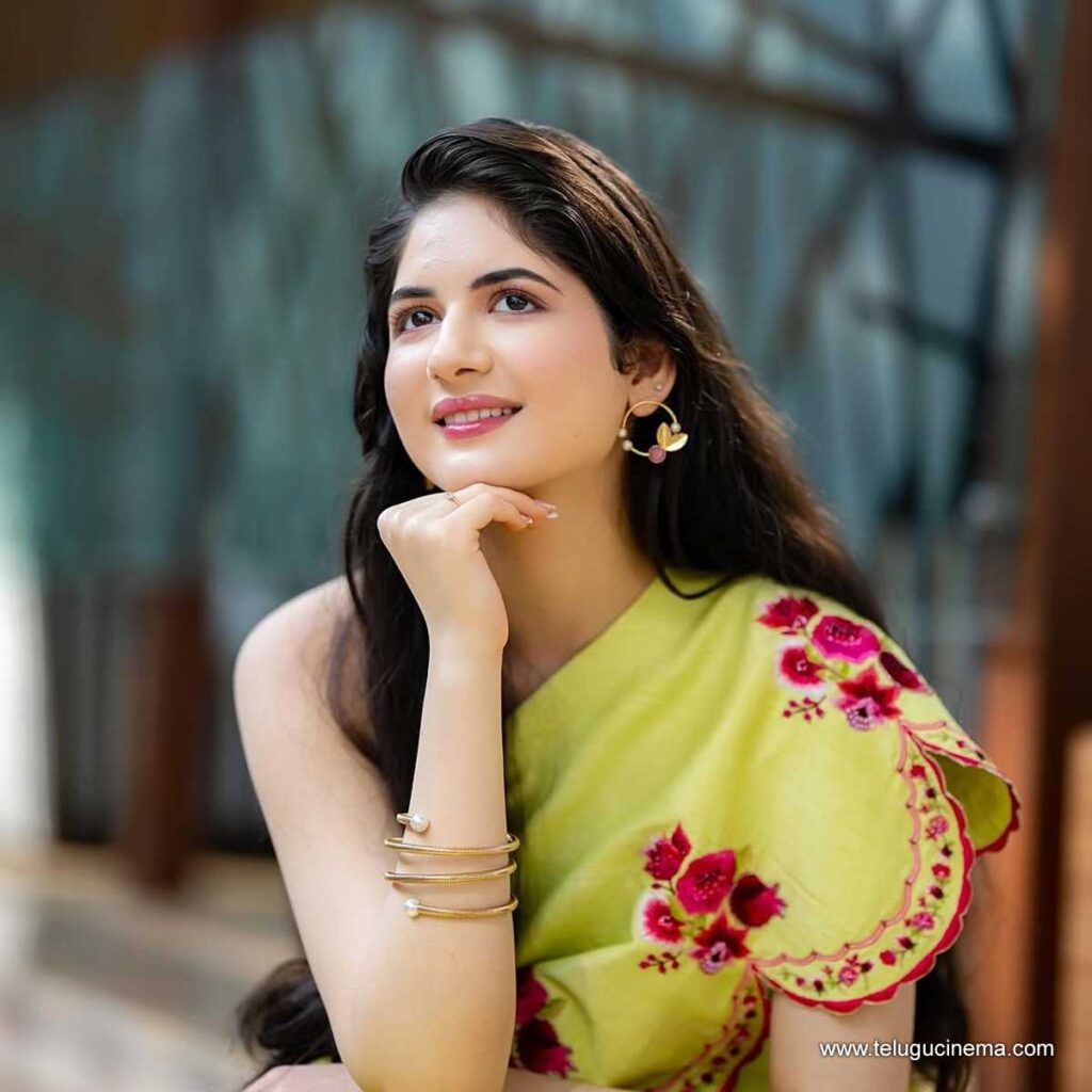 harshali stills 181225 06