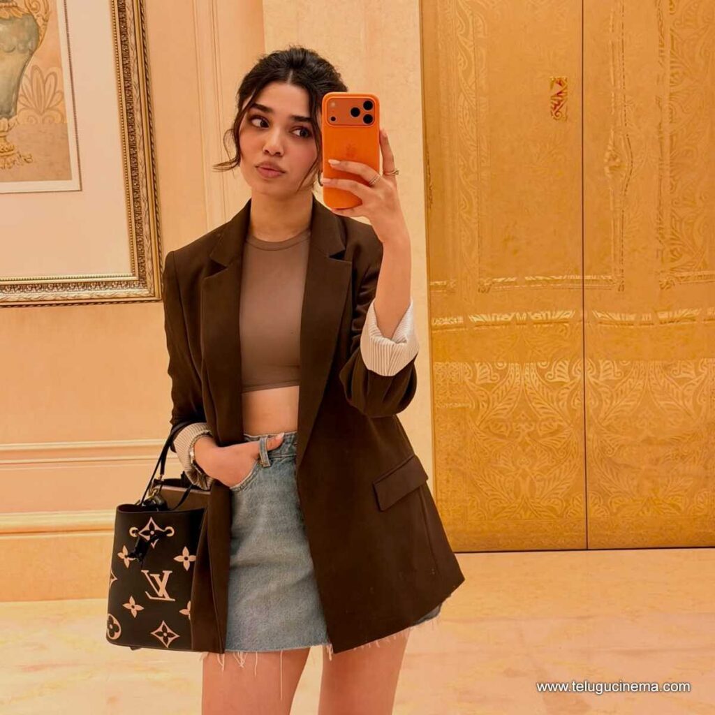 kritishetty stills 181225 04
