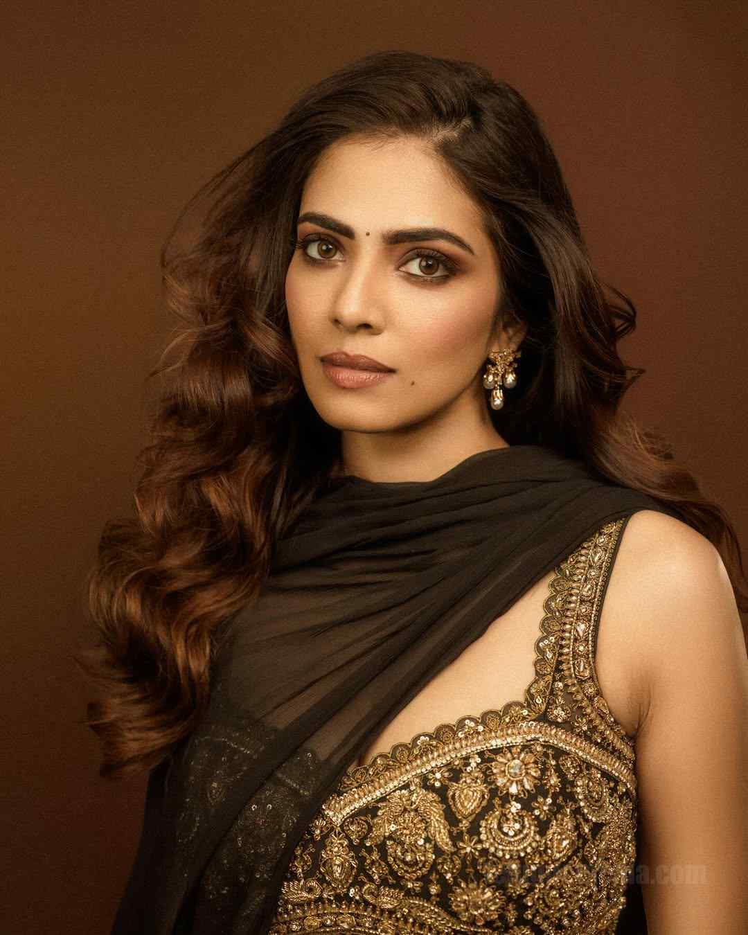 Malavika Mohanan mesmerizes in a stunning look 6 Malavika Mohanan