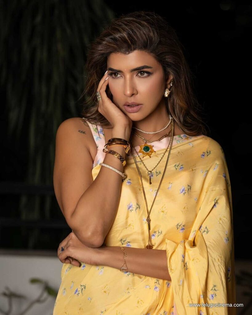 manchilaxmi stills 061225 01