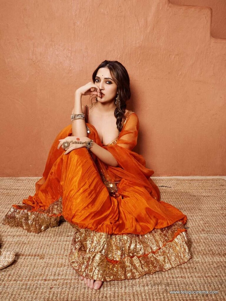 nehashetty stills 041225 03