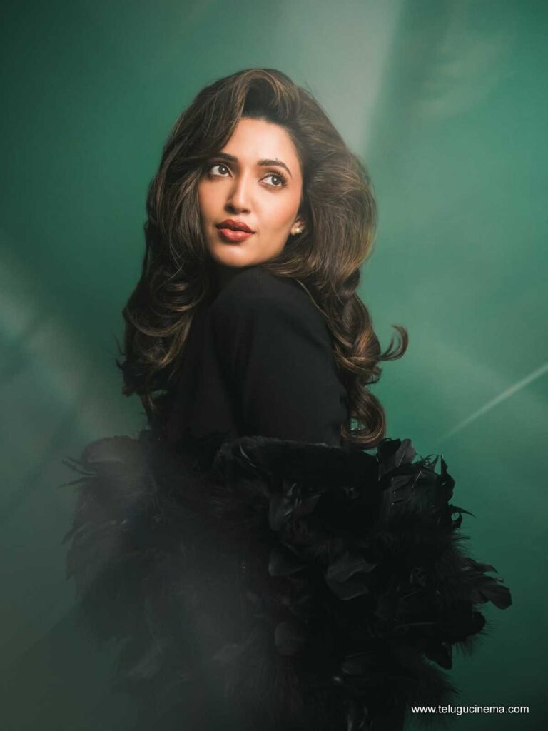 nehashetty stills 261225 02