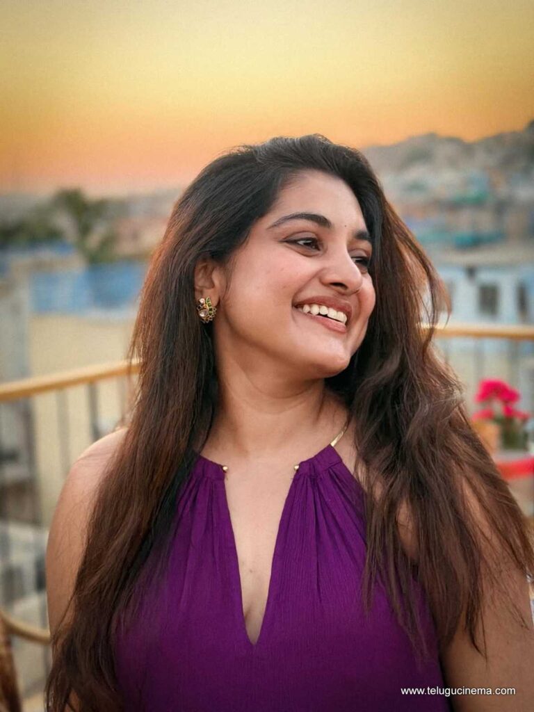 nivetha stills 111225 02