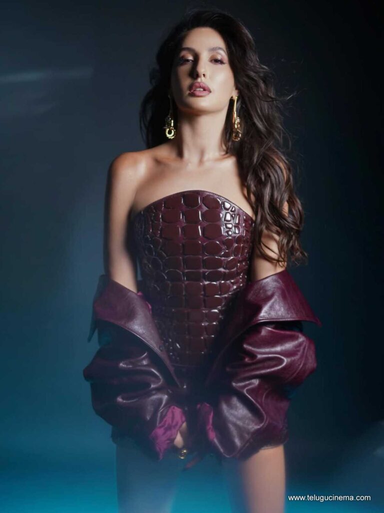 nora stills 261225 04