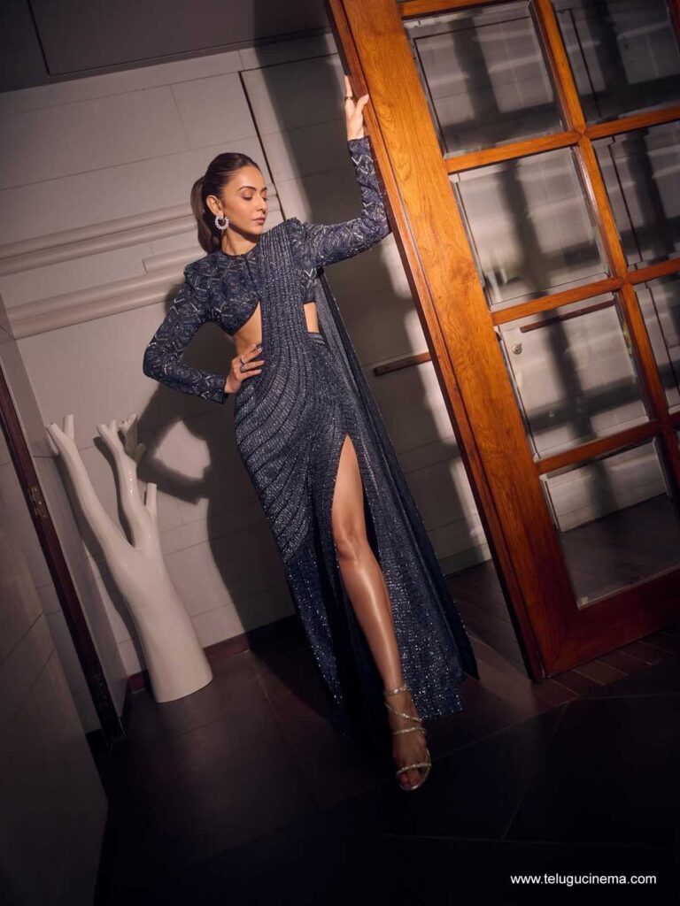 rakul stills 041225 03