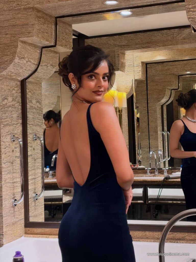 riddhi stills 231225 02