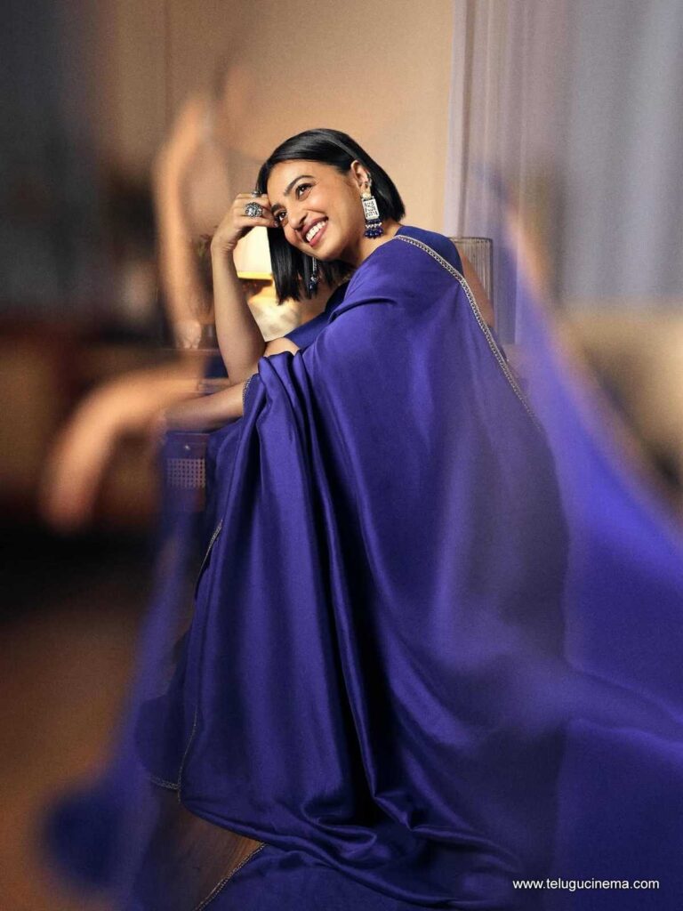 riddhika stills 101225 01