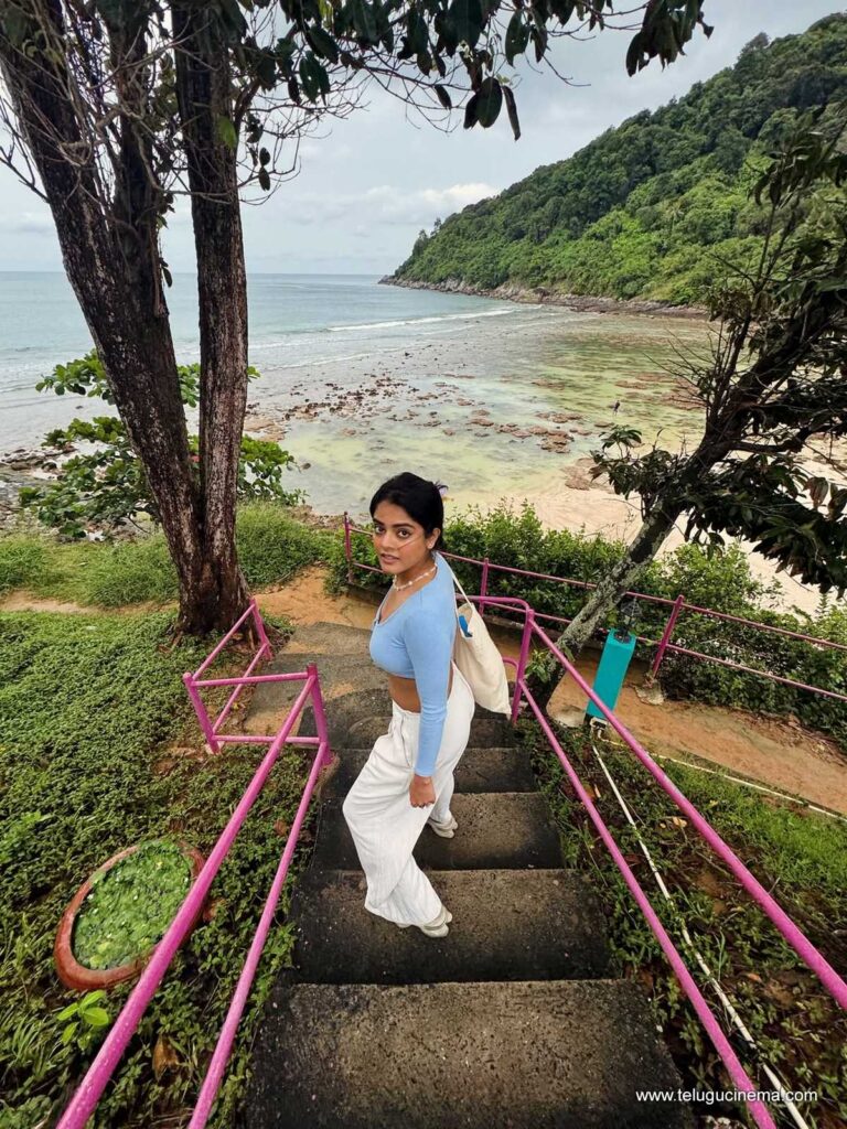 ridhhi stills 061225 10