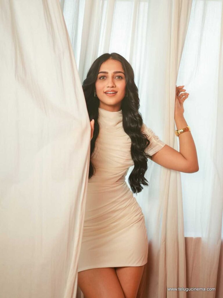 sakshi stills 251225 01