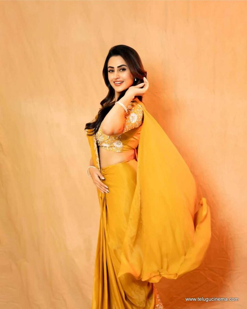 archana stills 010126 02