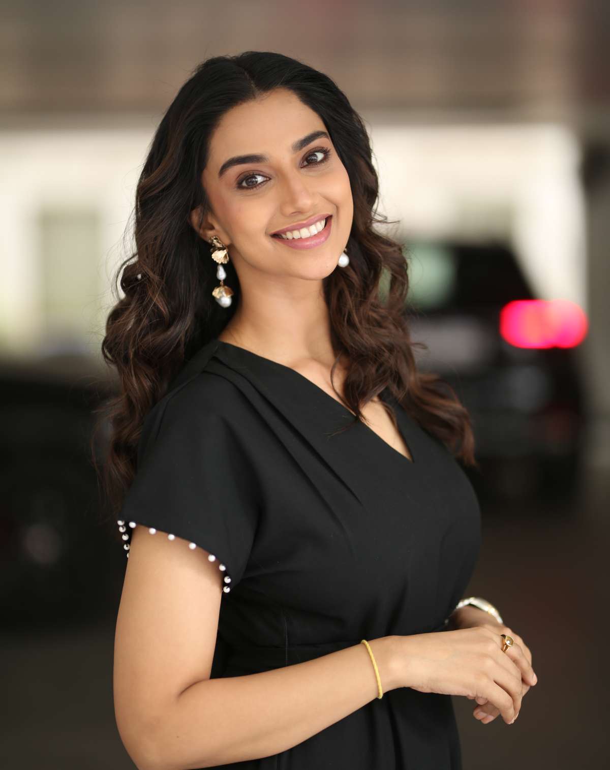 meenakshi-chaudhary-anaganaga-oka-raju-film-still Meenakshi Chaudhary in Anaganaga Oka Raju