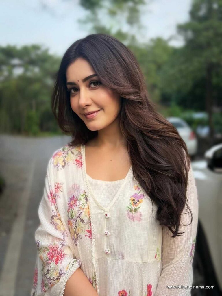 rashi stills 010126 01