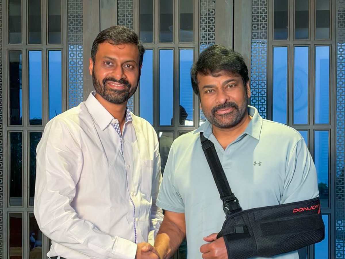 Megastar Chiranjeevi clarifies about shoulder surgery 1 Megastar Chiranjeevi