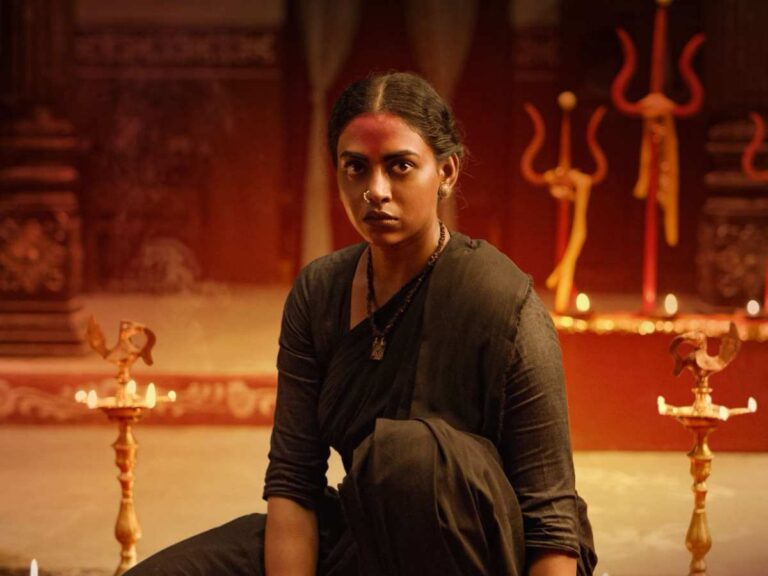 Kamakshi Bhaskarla as Mahadevi in Agadha