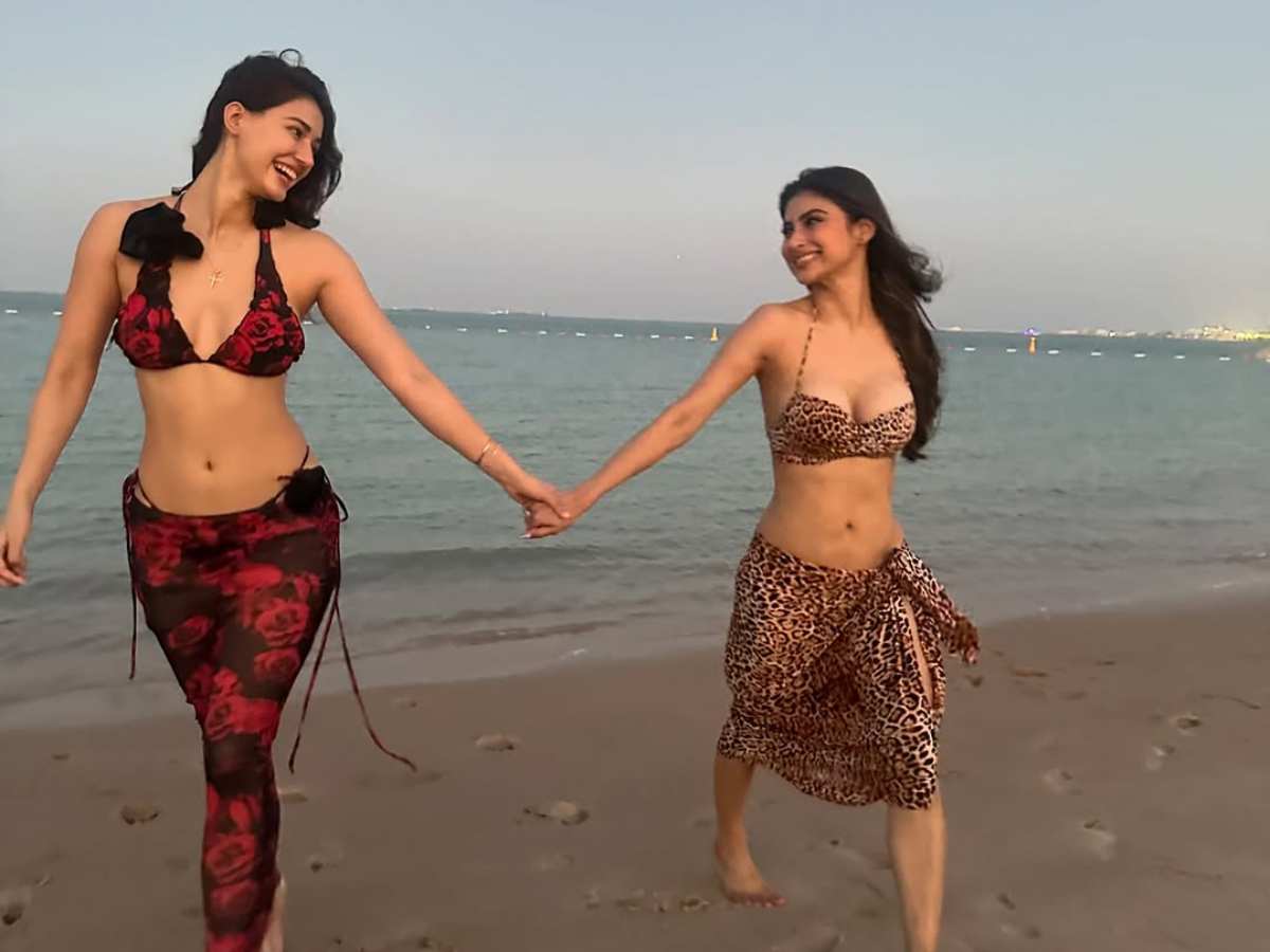 Disha Patani and Mouni Roy