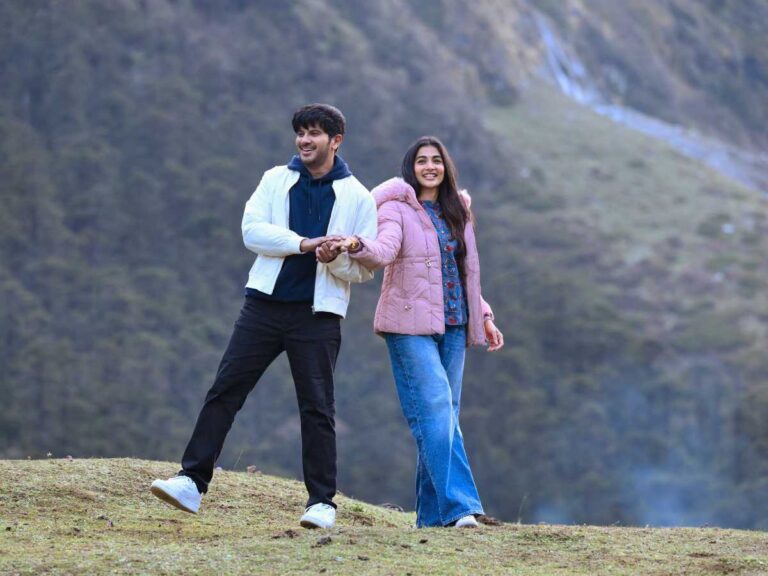 Dulquer Salmaan and Pooja Hegde's chemistry shines