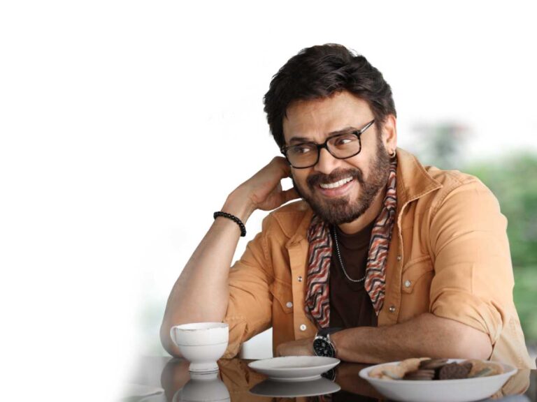Venkatesh in Aadarsha Kutumbam