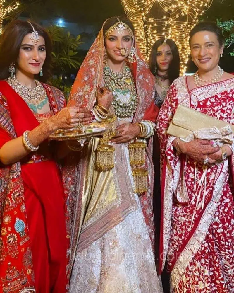 Miheeka Bride 1