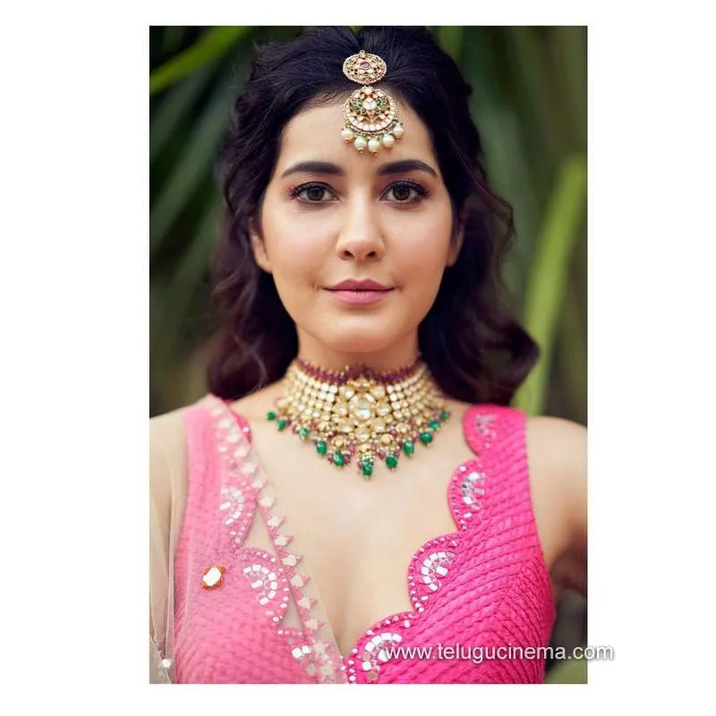 Raashikhanna Stills 241220 002