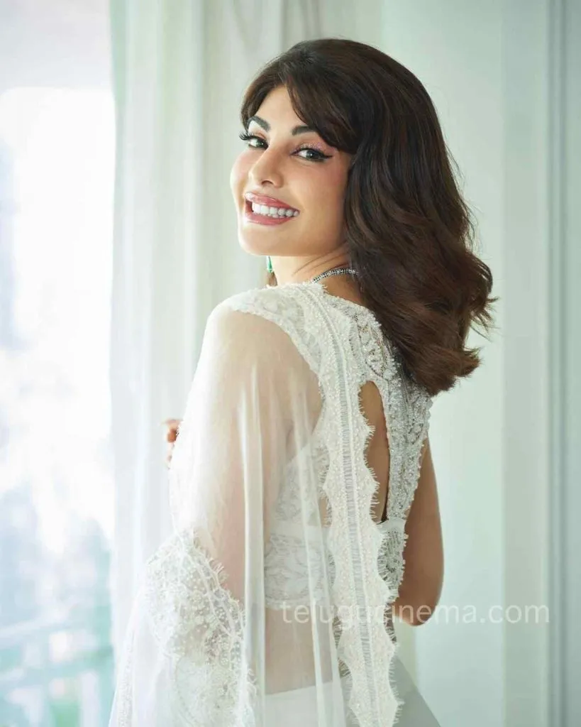 Jacqueline4