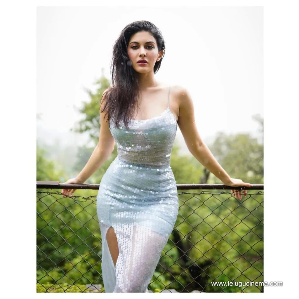 Amyradastur Stills 08082100003